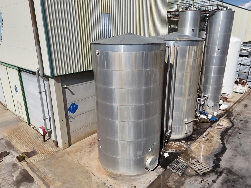 Isolated storage tank