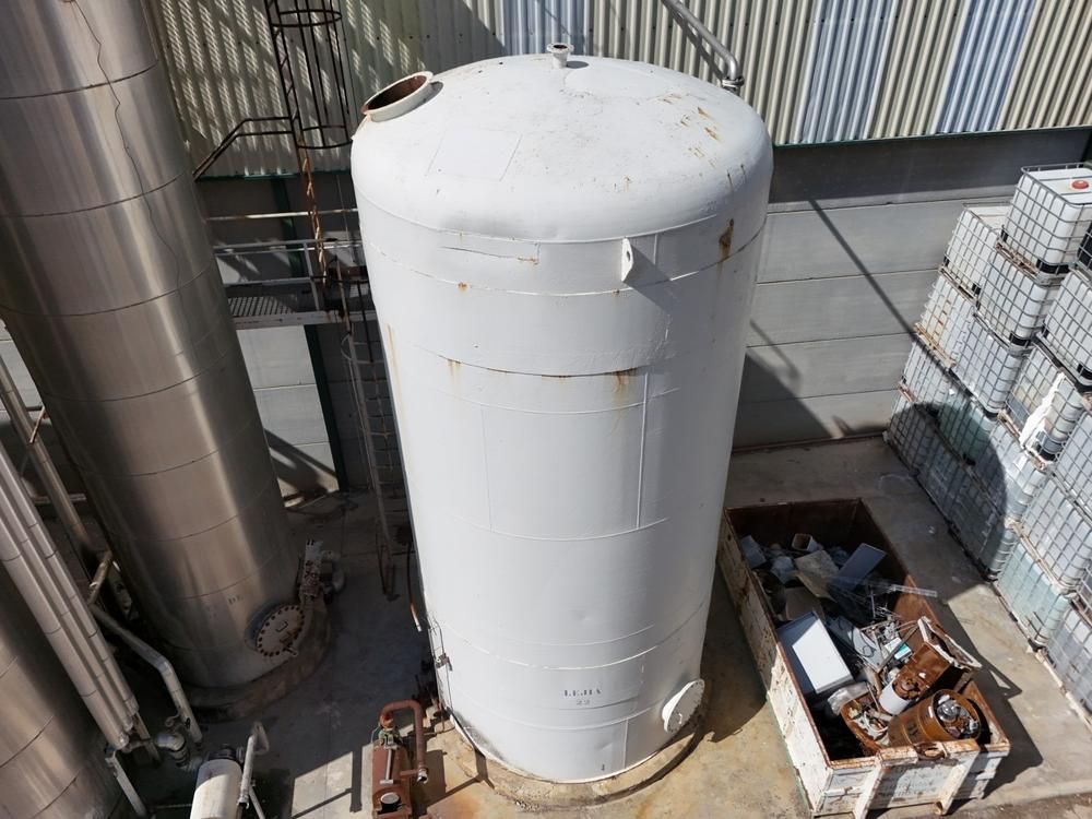 Storage tank