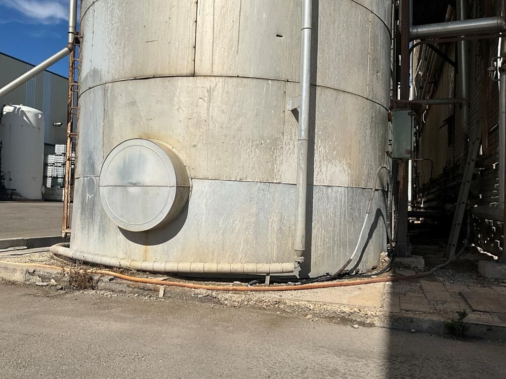 Isolated storage tank (100 m³)