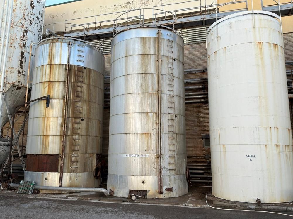 Isolated storage tank (100 m³)