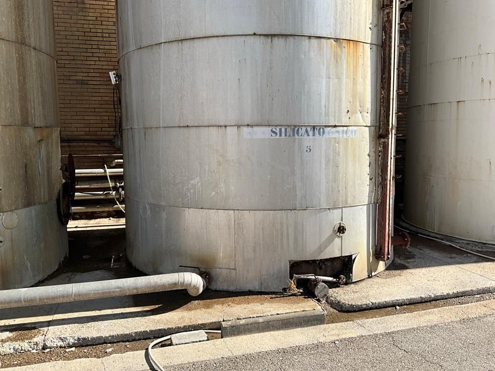 Isolated storage tank (100 m³)