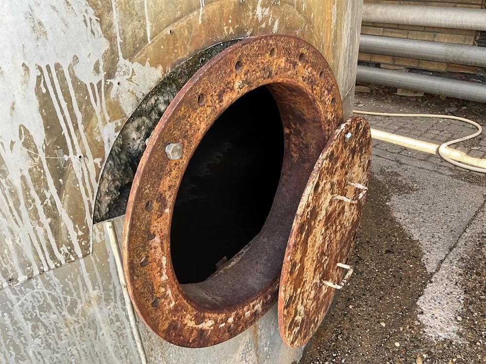 Isolated storage tank (100 m³)