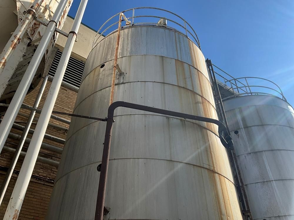 Isolated storage tank (100 m³)