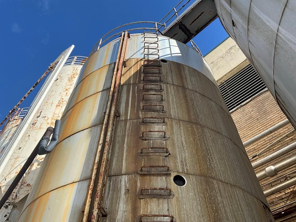 Isolated storage tank (100 m³)