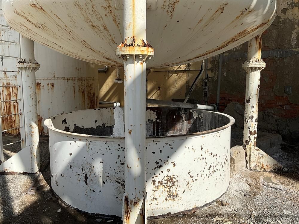 Storage tank