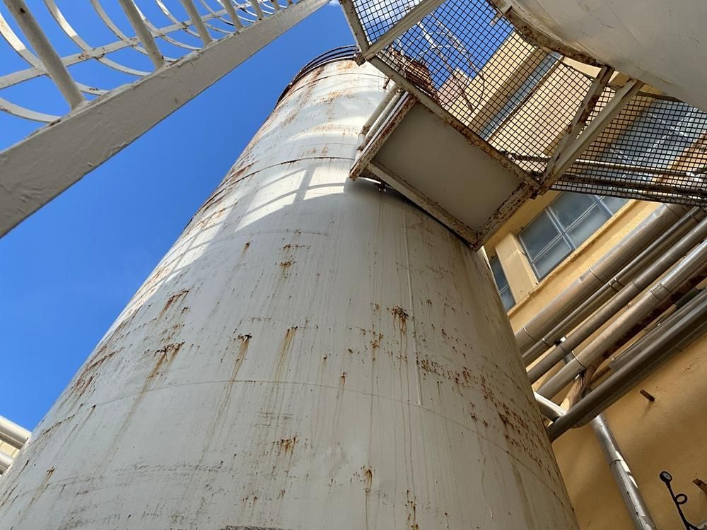 Storage tank