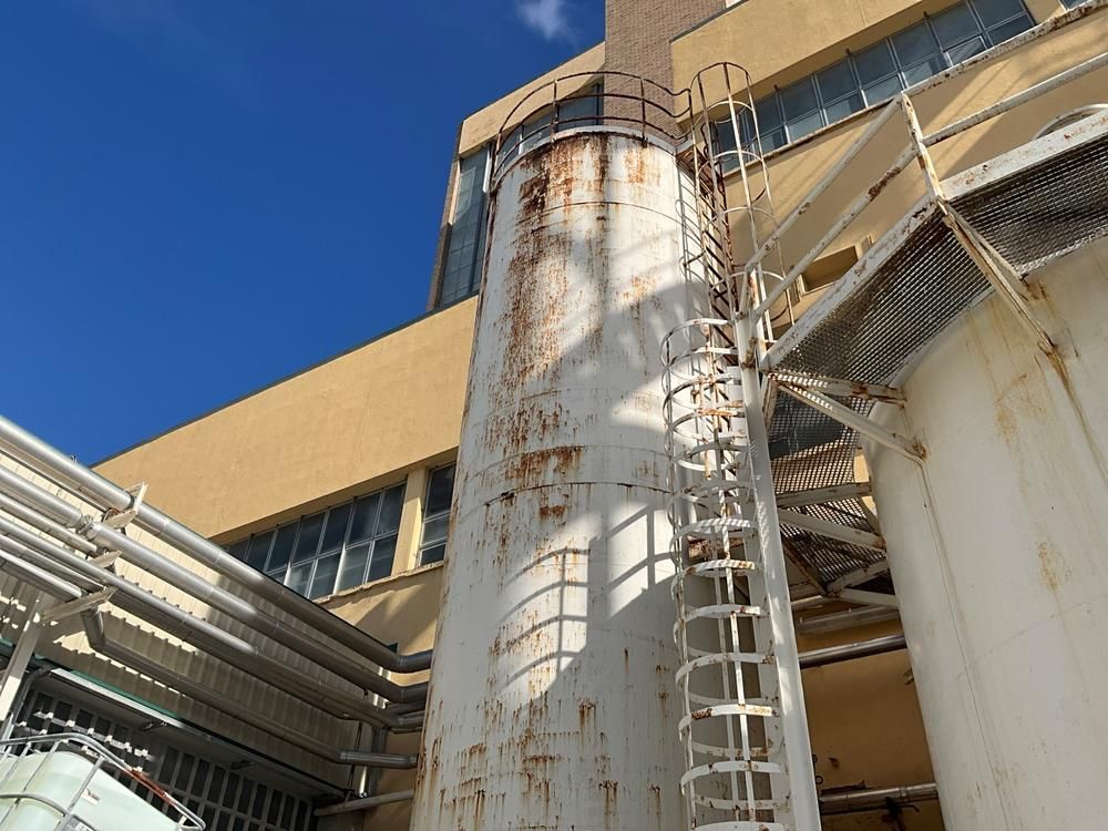 Storage tank