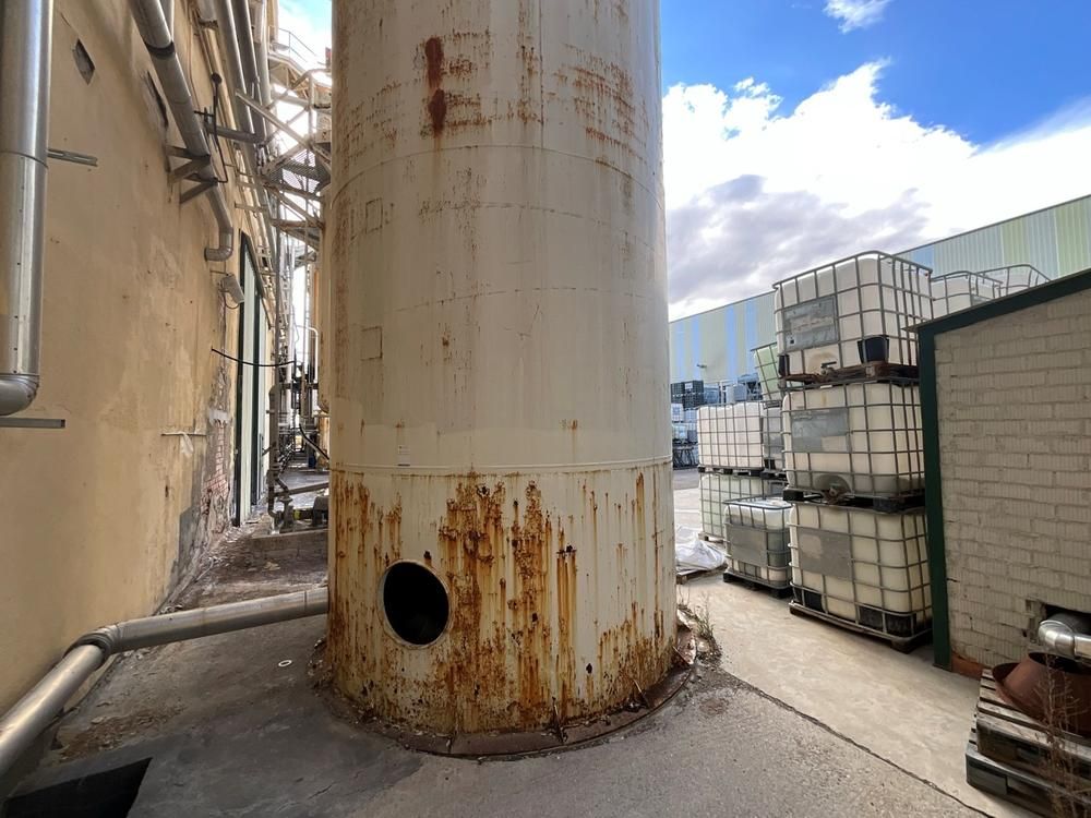 Storage tank