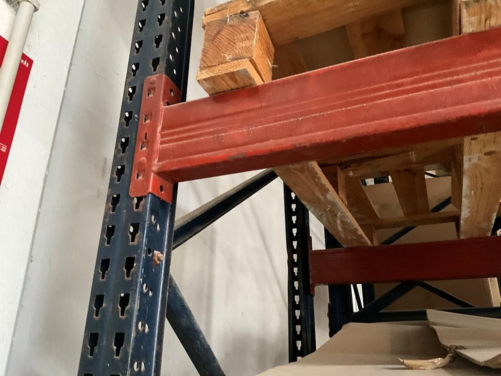 Pallet rack