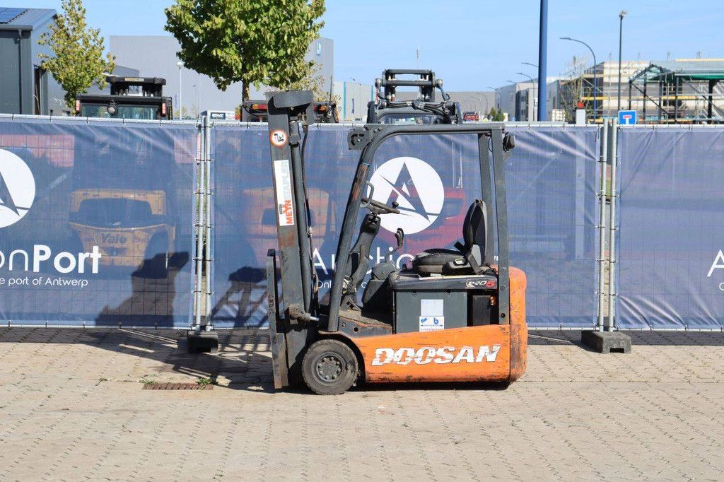 Doosan B15T-5 Electric Forklift 1500kg 3.3m 2007