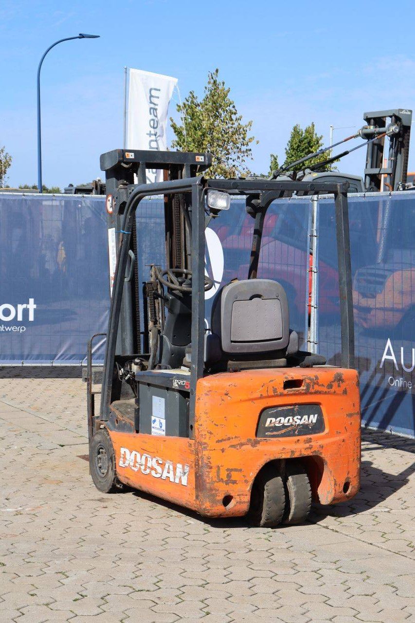 Doosan B15T-5 Electric Forklift 1500kg 3.3m 2007