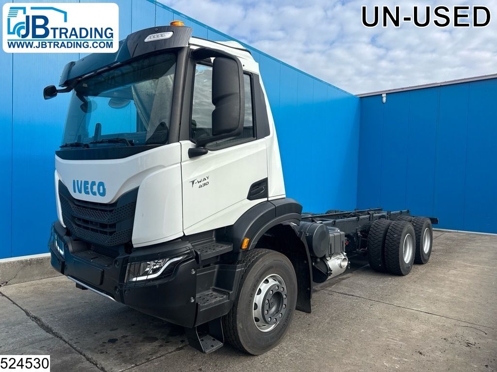 Iveco T-Way 430 6x4, EURO 3, Leaf spring suspension, Hub reduction