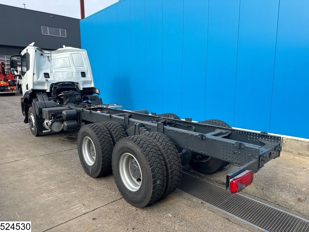 Iveco T-Way 430 6x4, EURO 3, Leaf spring suspension, Hub reduction