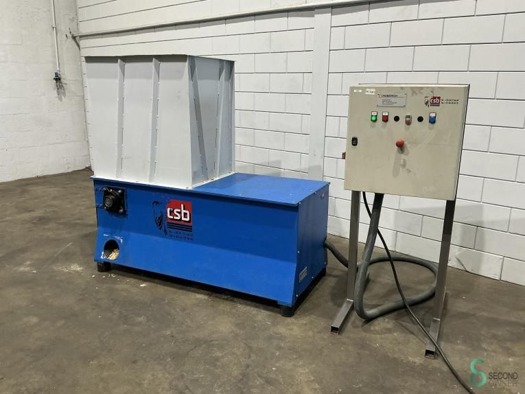 Zerkleinerungsmaschinen CSB Woody 630 2010