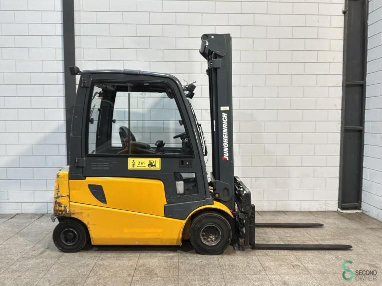 Gabelstapler Elektrisch Jungheinrich EFG 425 2010 Triplex