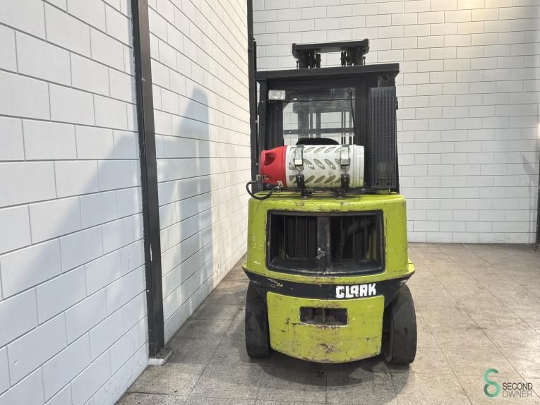Gabelstapler LPG Clark GLX40 1996 3.+4. Ventil