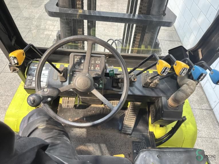 Gabelstapler LPG Clark GLX40 1996 3.+4. Ventil