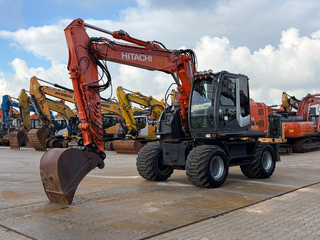 Hitachi ZX145W-3 | Dutch Machine