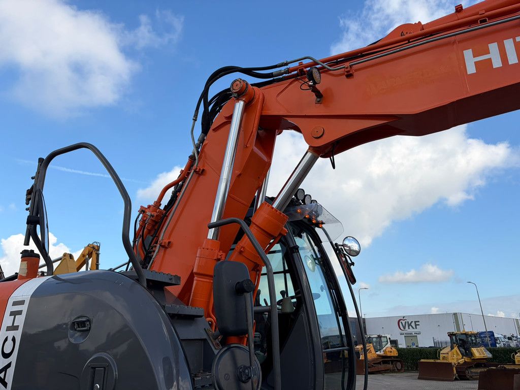Hitachi ZX145W-3 | Dutch Machine