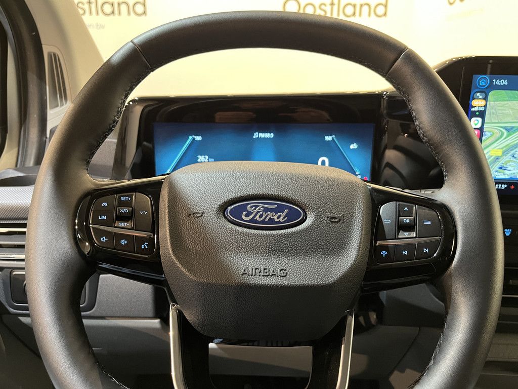 Ford E-Transit Custom 320 L1H1 Limited 64 kWh 218 PK / 100% elektrisch !! / Clima / LED / Cruise Control / Camera / CarPlay / 3-Zits / Z.G.A.N. 3.900 KM !!