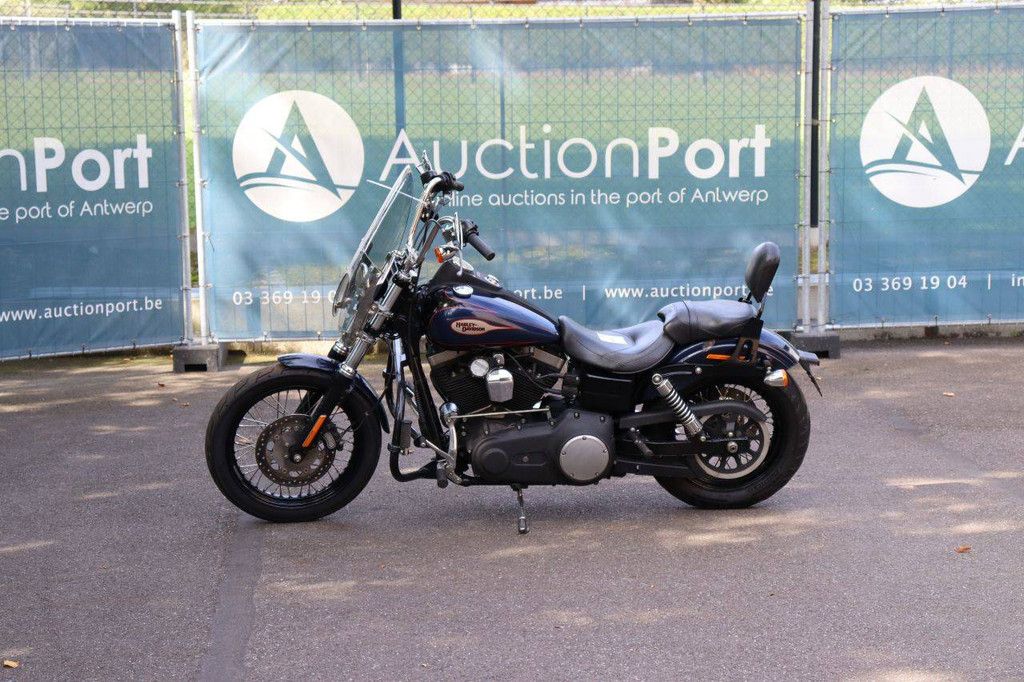 Motor Harley-Davidson DYNA STREET BOB Benzine 2012