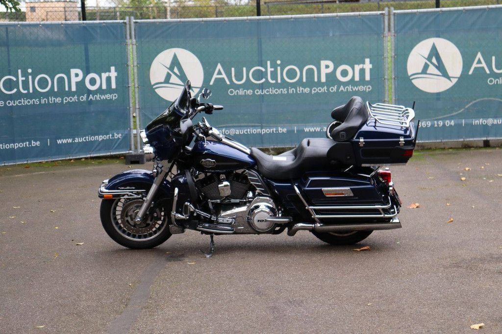 Motorrad Harley-Davidson ULTRA CLASSIC Benzin 2012 (Margin)