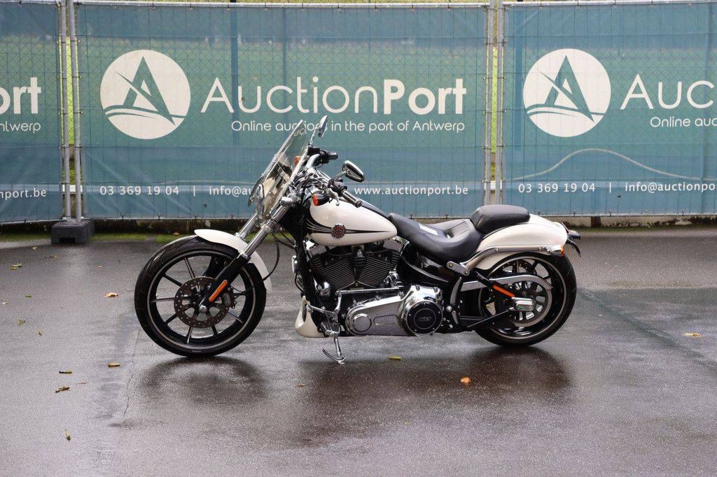Motor Harley-Davidson BREAKOUT SOFTAIL Benzine 2014
