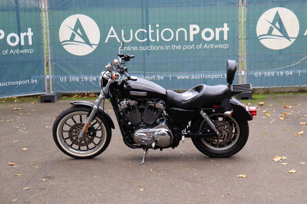 Motorrad Harley-Davidson XL1200 CUSTOM Benzin 2011 (Margin)