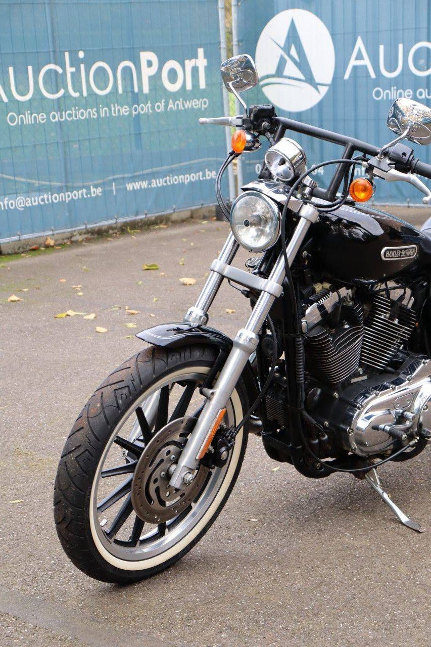 Motorrad Harley-Davidson XL1200 CUSTOM Benzin 2011 (Margin)
