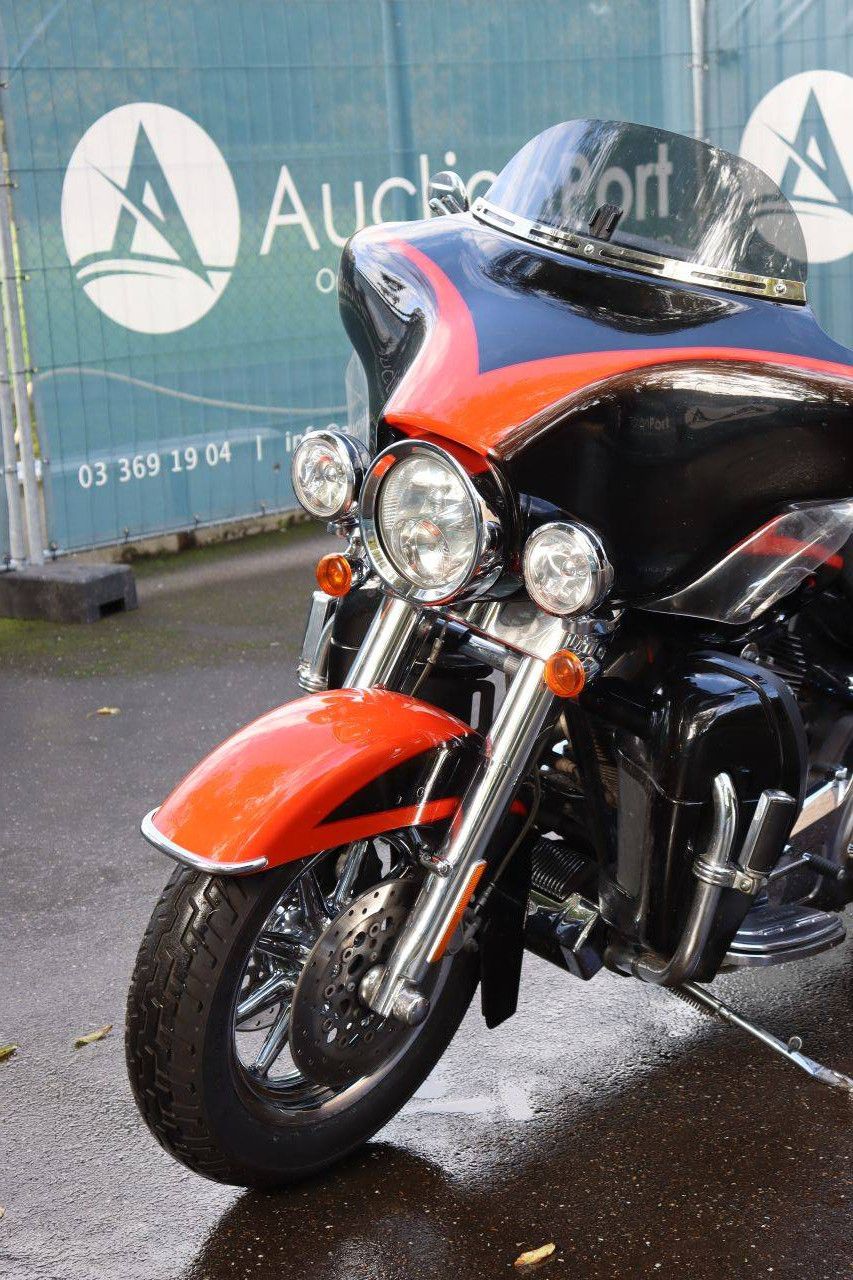 Motorcycle Harley-Davidson CVO ULTRA CLASSIC Petrol 2007 (Margin)