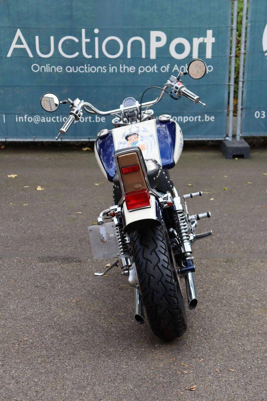 Suzuki VS 1400 Petrol Motorcycle 1998 (Margin)