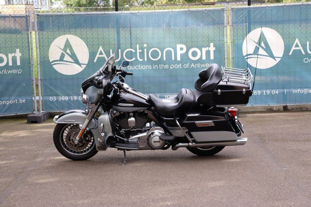 Motorrad Harley-Davidson ULTRA CLASSIC Benzin 2011