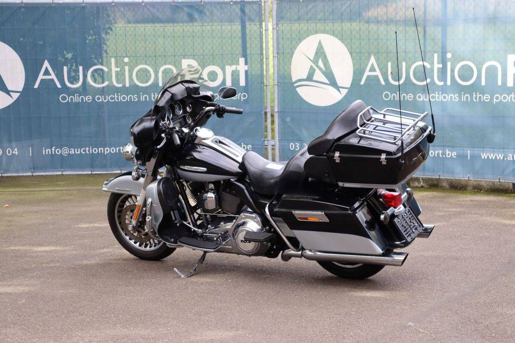Motorrad Harley-Davidson ULTRA CLASSIC Benzin 2011