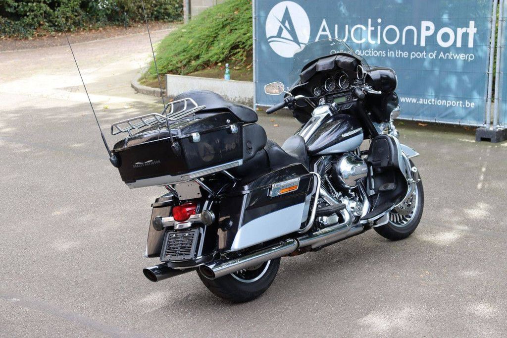 Motorrad Harley-Davidson ULTRA CLASSIC Benzin 2011