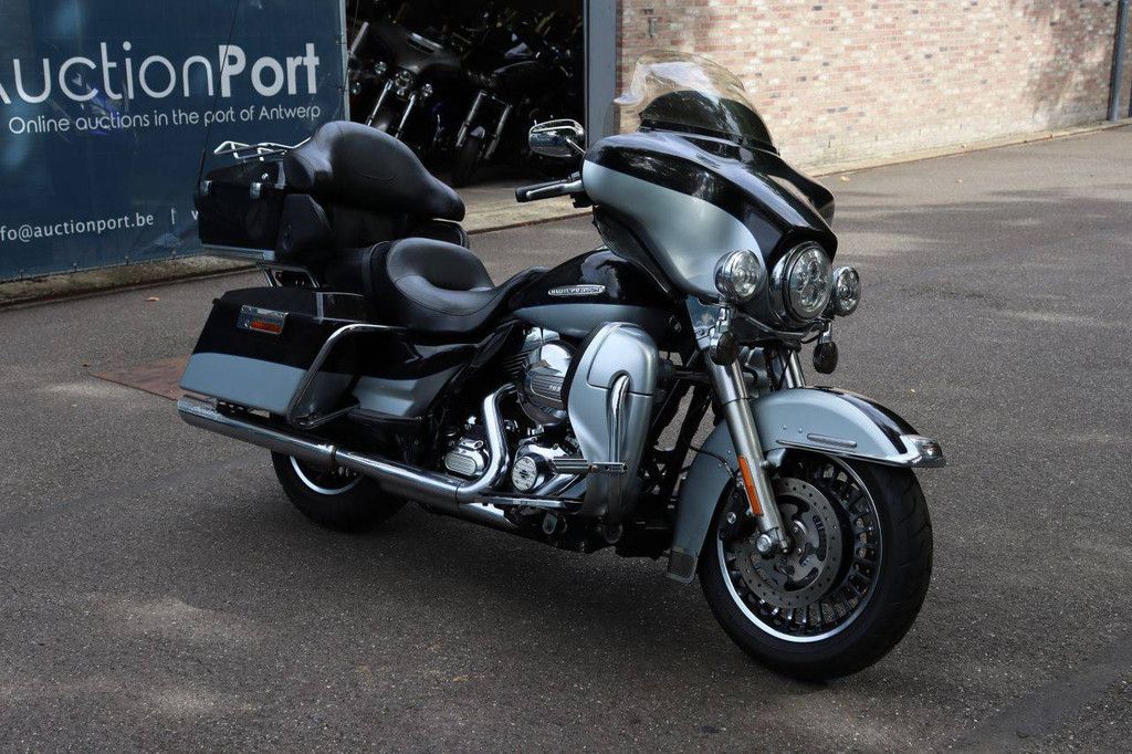Motorrad Harley-Davidson ULTRA CLASSIC Benzin 2011