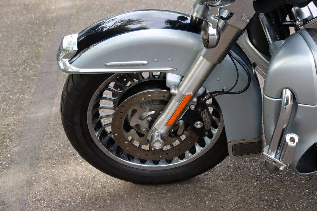 Motorrad Harley-Davidson ULTRA CLASSIC Benzin 2011