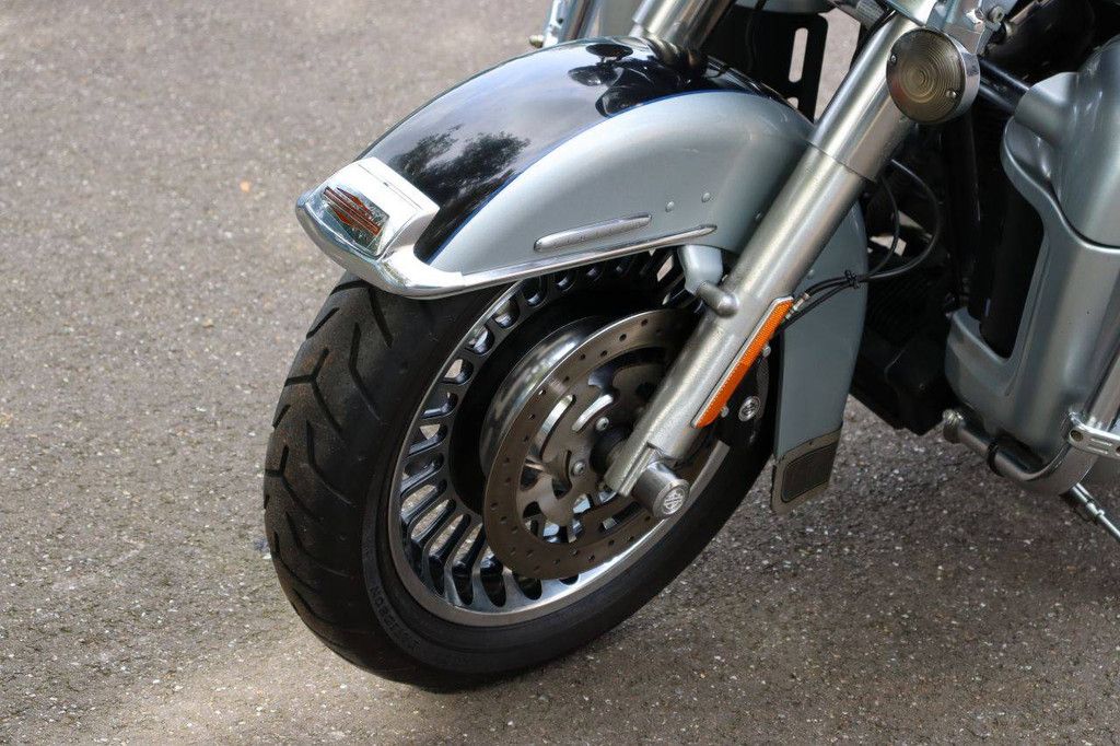 Motorrad Harley-Davidson ULTRA CLASSIC Benzin 2011