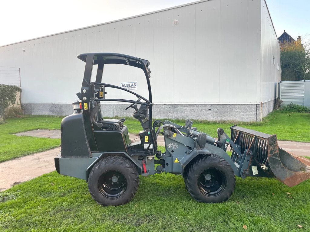 Giant 332SWT Xtra kniklader 33pk en Hoge rijsnelheid