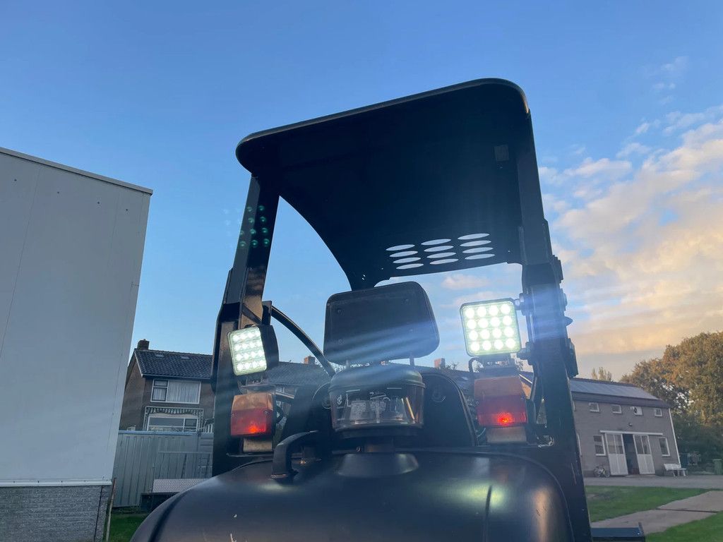 Giant 332SWT Xtra kniklader 33pk en Hoge rijsnelheid