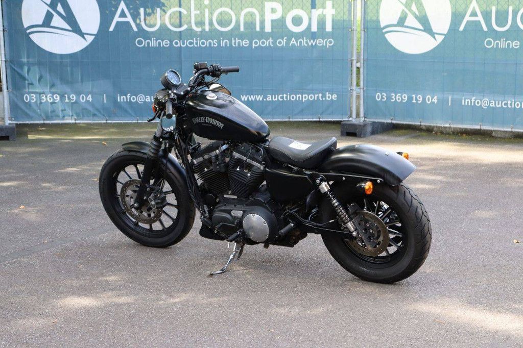 Motorcycle Harley-Davidson SPORTSTER 883 IRON Petrol 2016