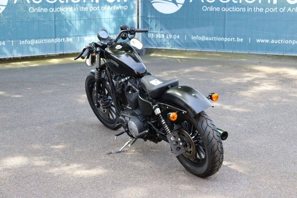 Motorcycle Harley-Davidson SPORTSTER 883 IRON Petrol 2016
