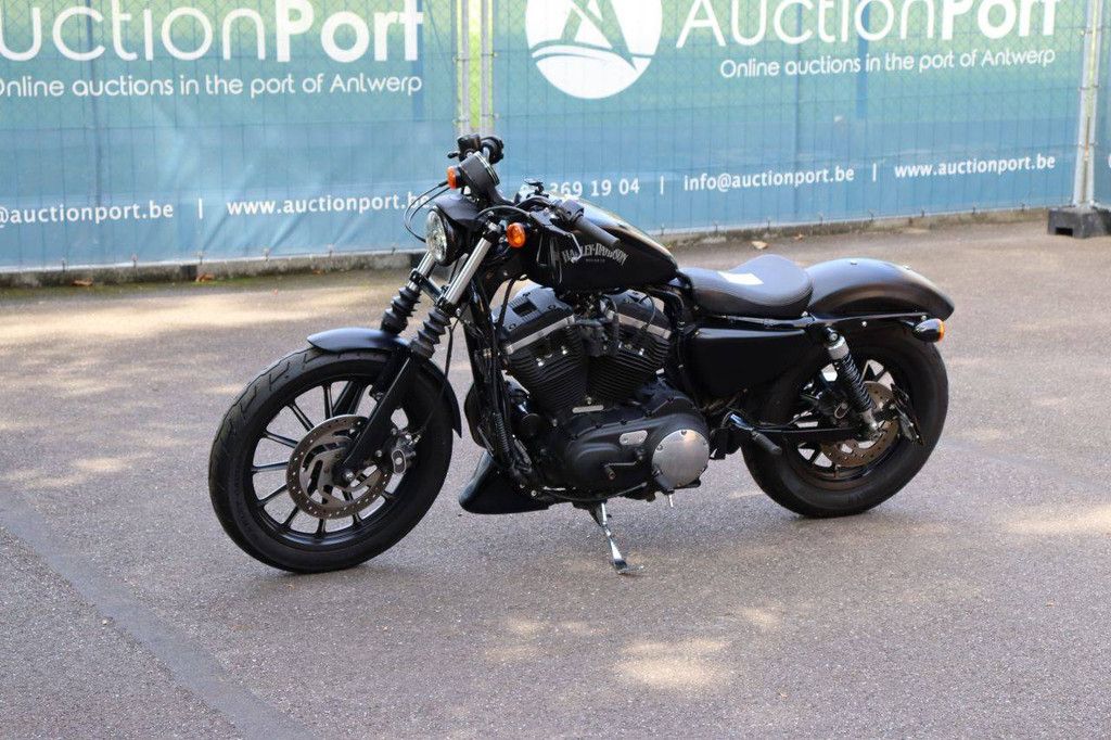 Motorcycle Harley-Davidson SPORTSTER 883 IRON Petrol 2016