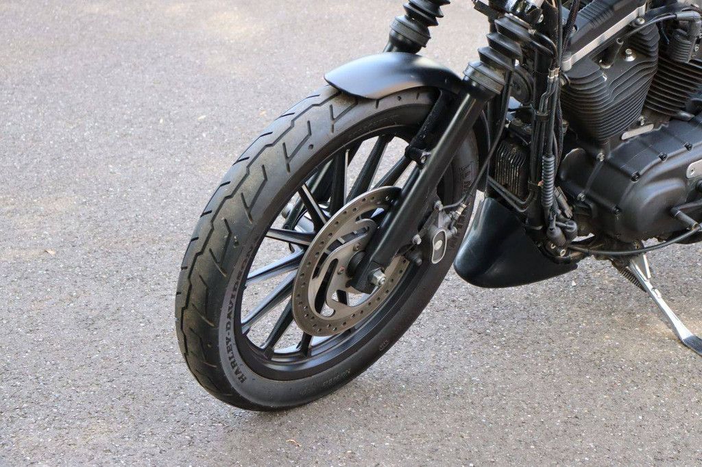 Motorcycle Harley-Davidson SPORTSTER 883 IRON Petrol 2016