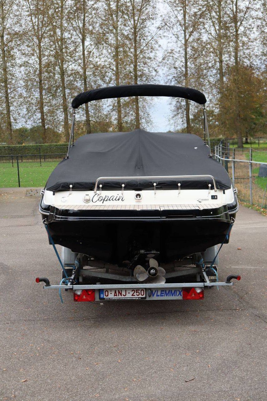 Sea-Ray 240 SunSport Petrol 260hp Speedboat 2009 With Trailer (Margin)