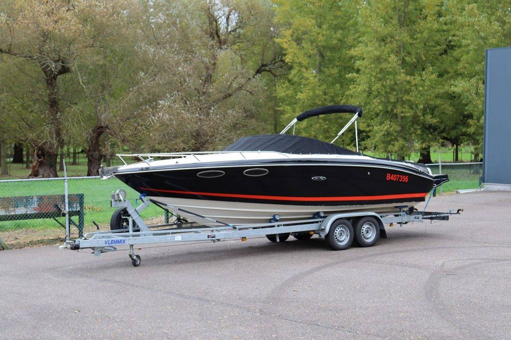 Sea-Ray 240 SunSport Petrol 260hp Speedboat 2009 With Trailer (Margin)