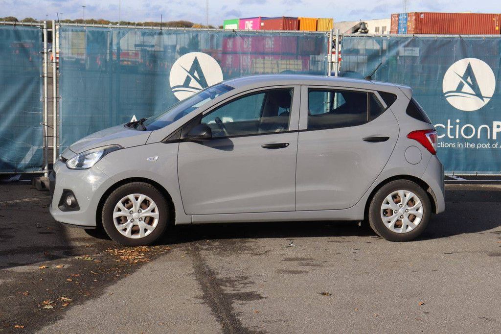 Hyundai i10 Benziner 66 PS Pkw 2015 (Marge)