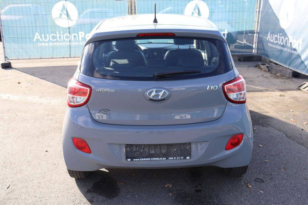 Hyundai i10 Benziner 66 PS Pkw 2015 (Marge)