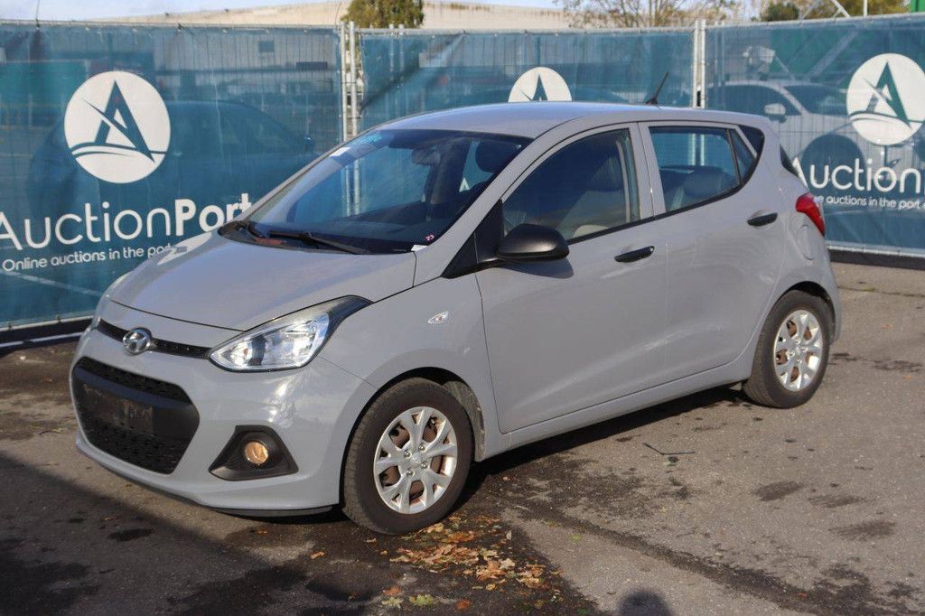 Hyundai i10 Benziner 66 PS Pkw 2015 (Marge)