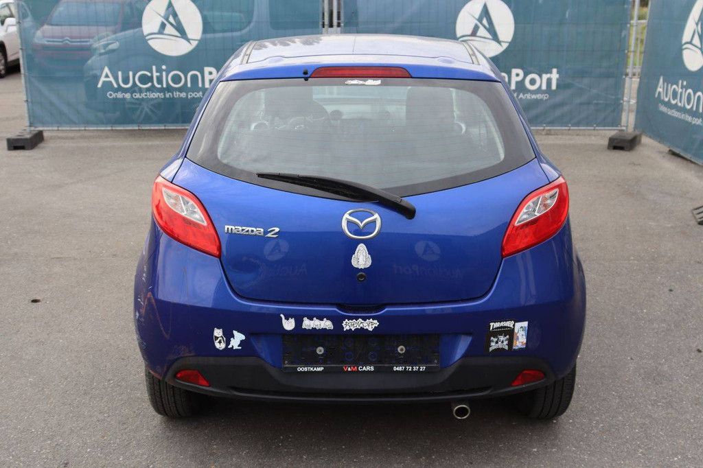 Mazda 2 Passenger Car Petrol 75hp 2009 (Margin)