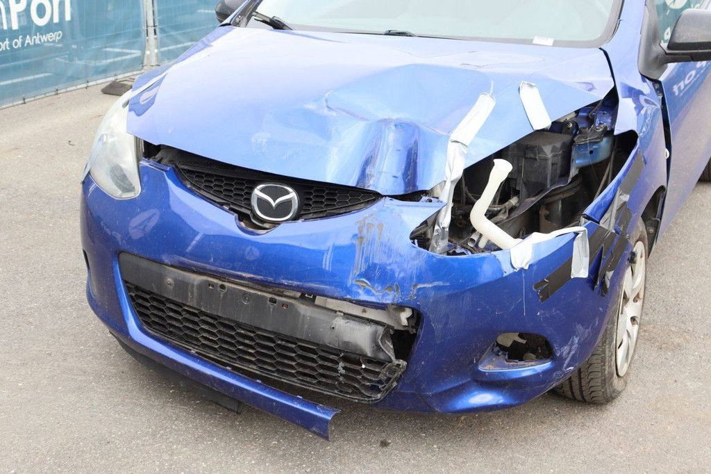 Mazda 2 Passenger Car Petrol 75hp 2009 (Margin)
